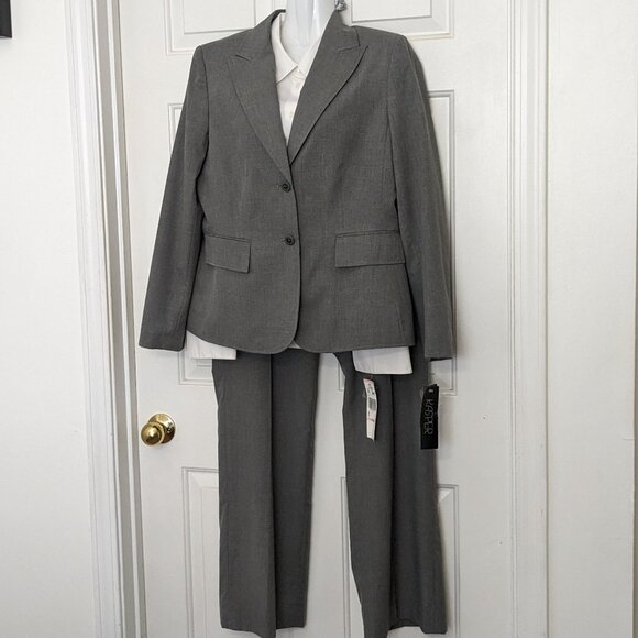 Kasper 3 Piece Gray Women's Suit Includes Jacket Blouse And Pants Size 10 NWT - Picture 1 of 16